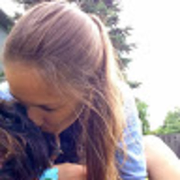 Meet your Posher, Melissa - Picture 1 of 1